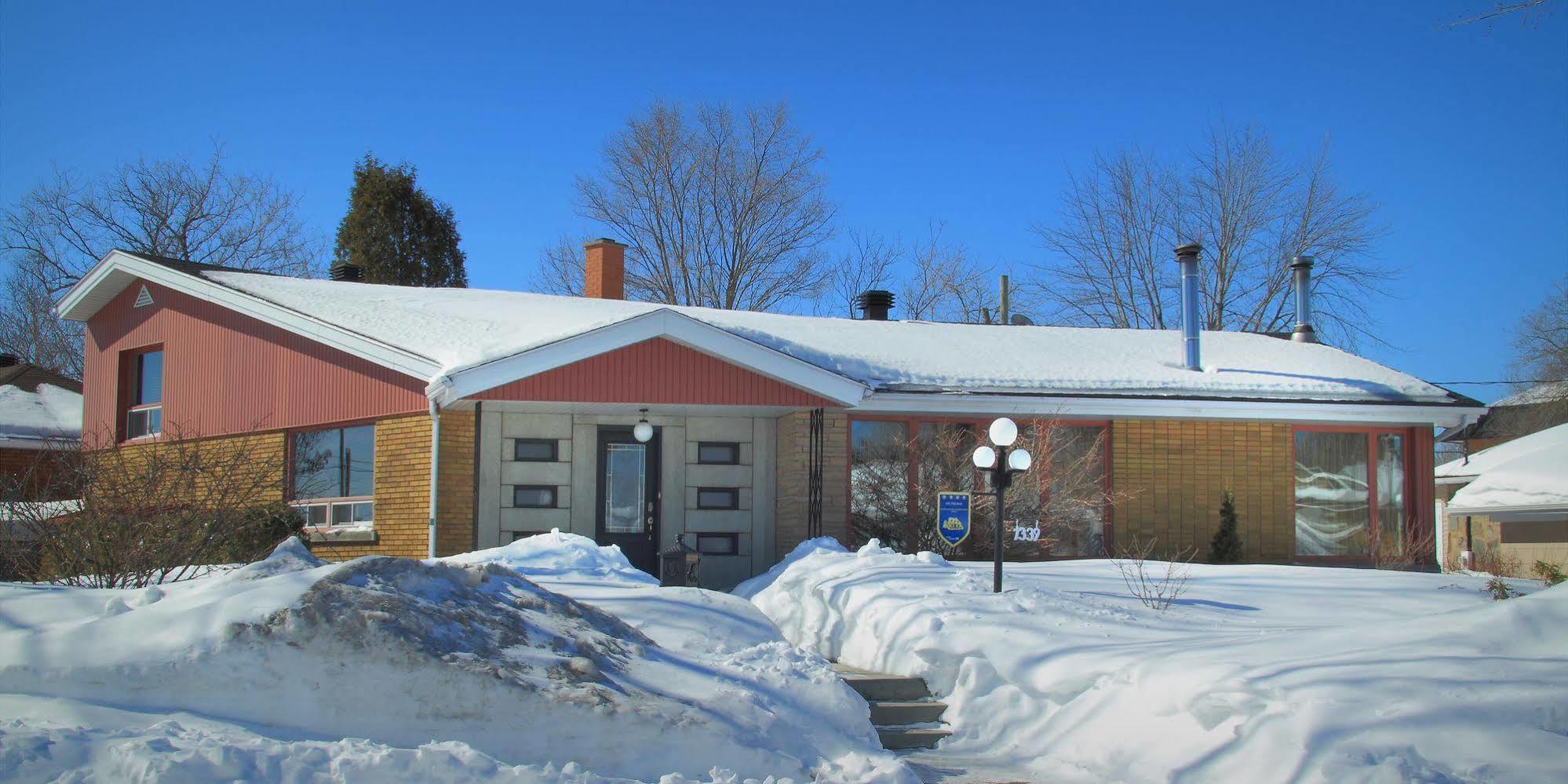 Gite Chez Baza Shawinigan Exterior foto